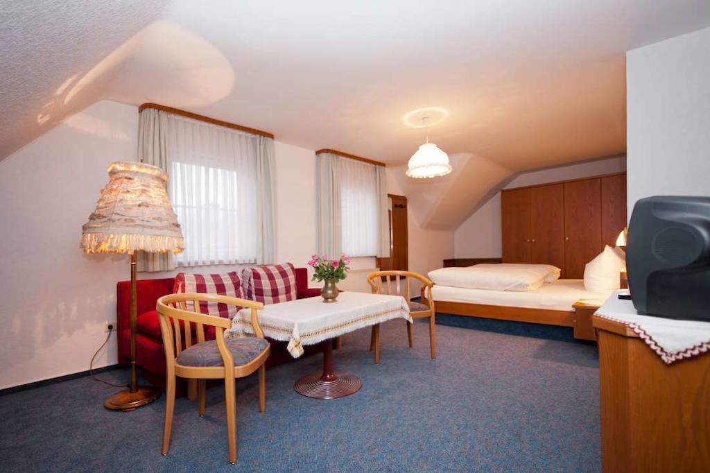 Landgasthof-Pension Ochsen Hotel Форбах Стая снимка